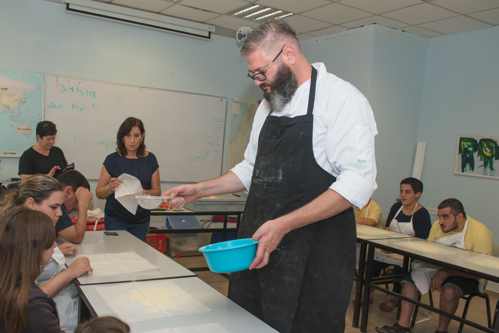 סדנת פיצה במכללה לכישורי חיים