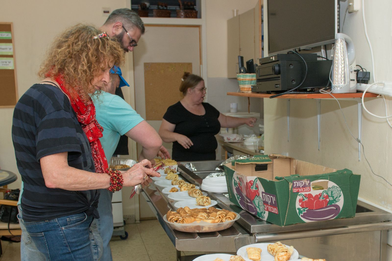 שבועות במעון ניצולי השואה