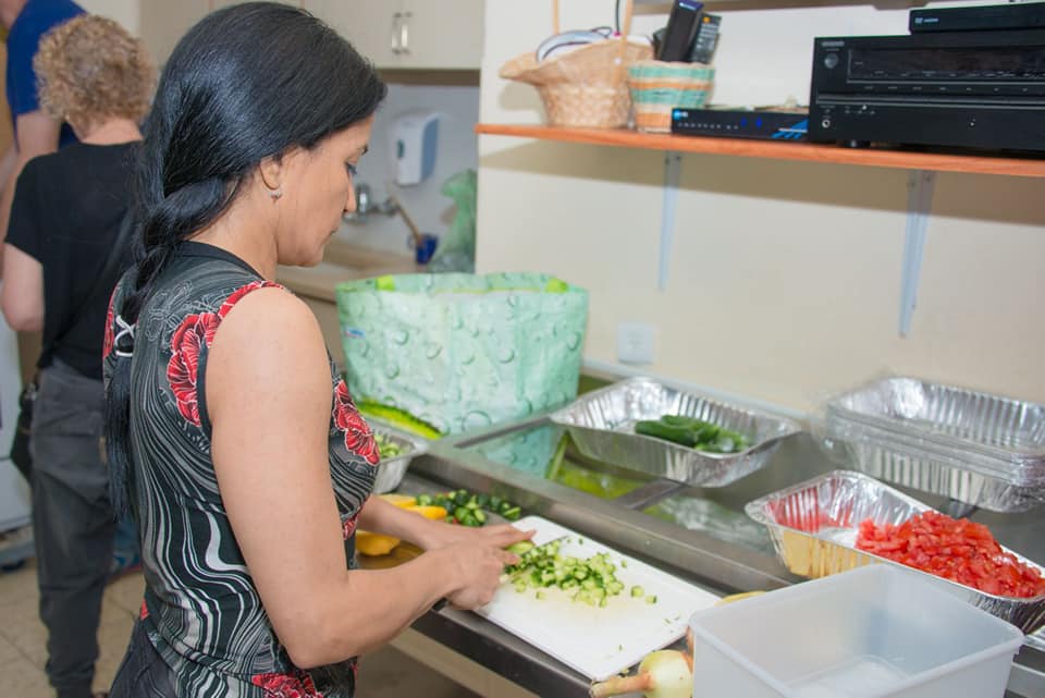 ארוחת ל"ג בעומר במעון ניצולי השואה