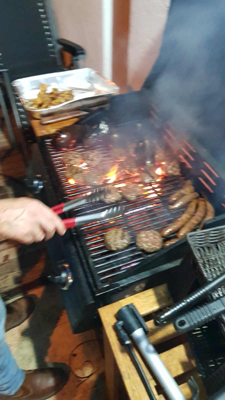 מוצ"ש על האש בבית החיילים הבודדים