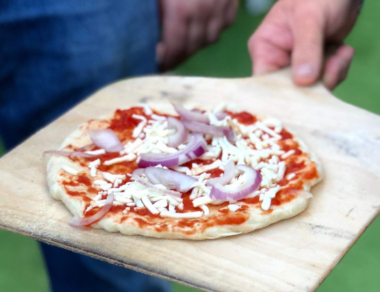 פיצה עם צעירים אוטיסטים בכפר עופרים