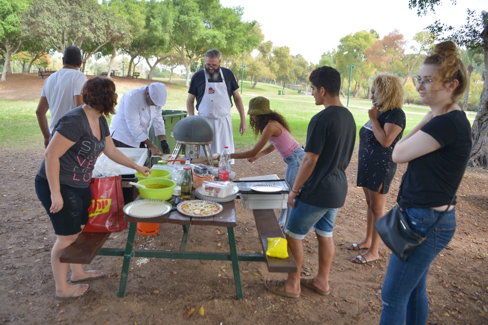 פיצה עם חניכי בית אקשטיין בטבע