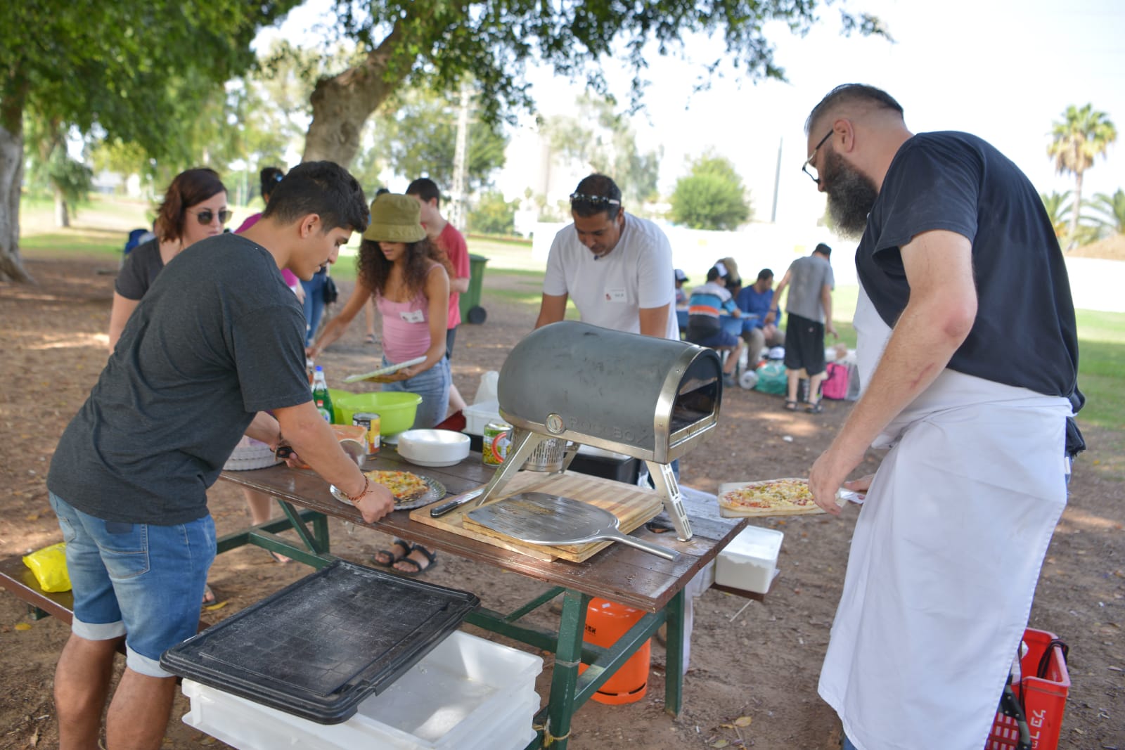 פיצה עם חניכי בית אקשטיין בטבע