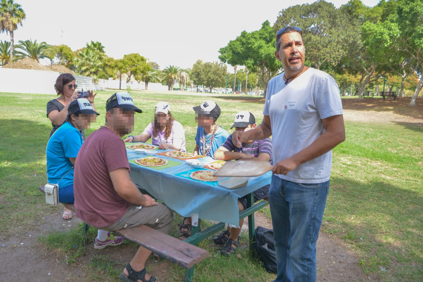 פיצה עם חניכי בית אקשטיין בטבע