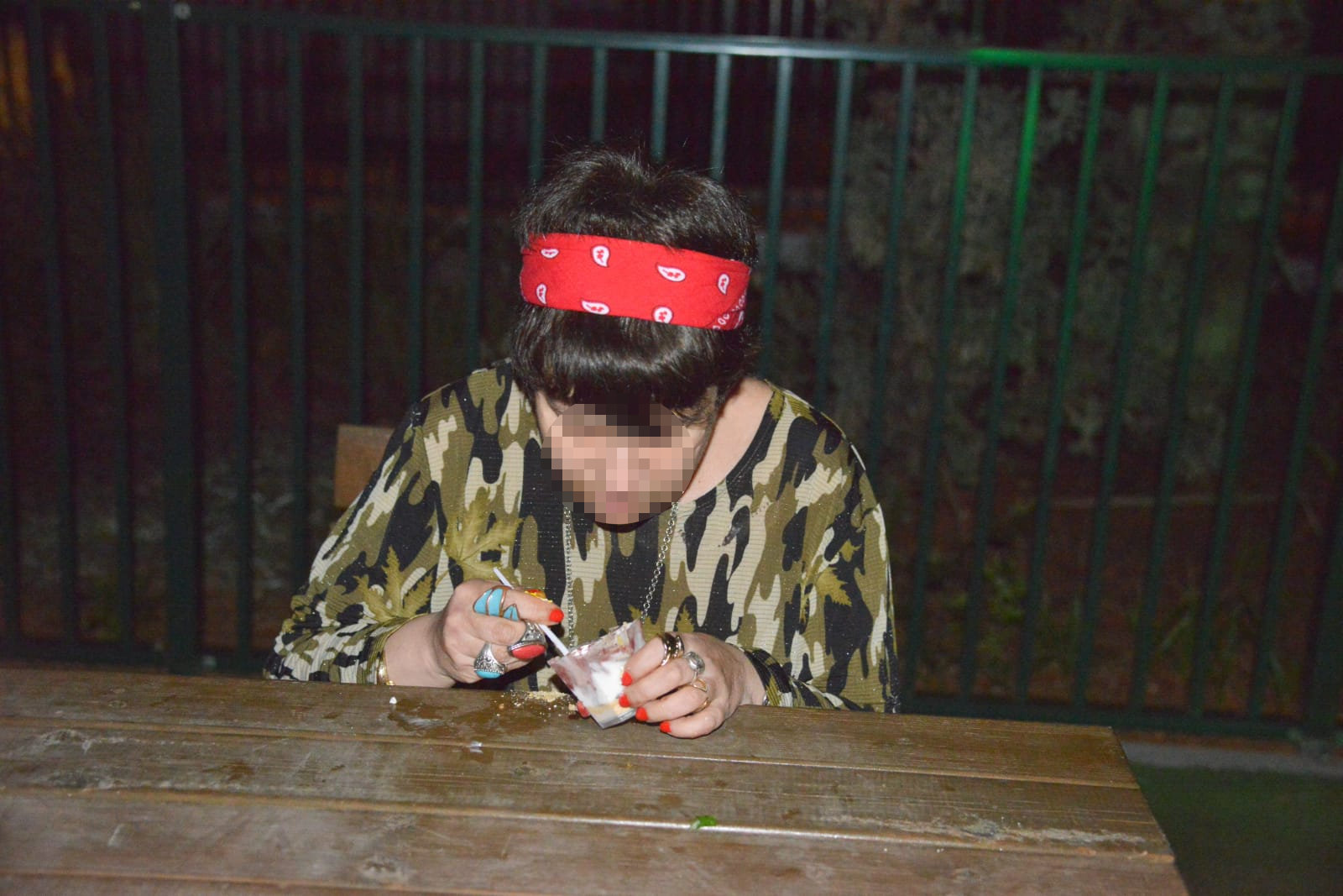 אחה"צ של מוסיקה ופלאפל בכפר עופרים