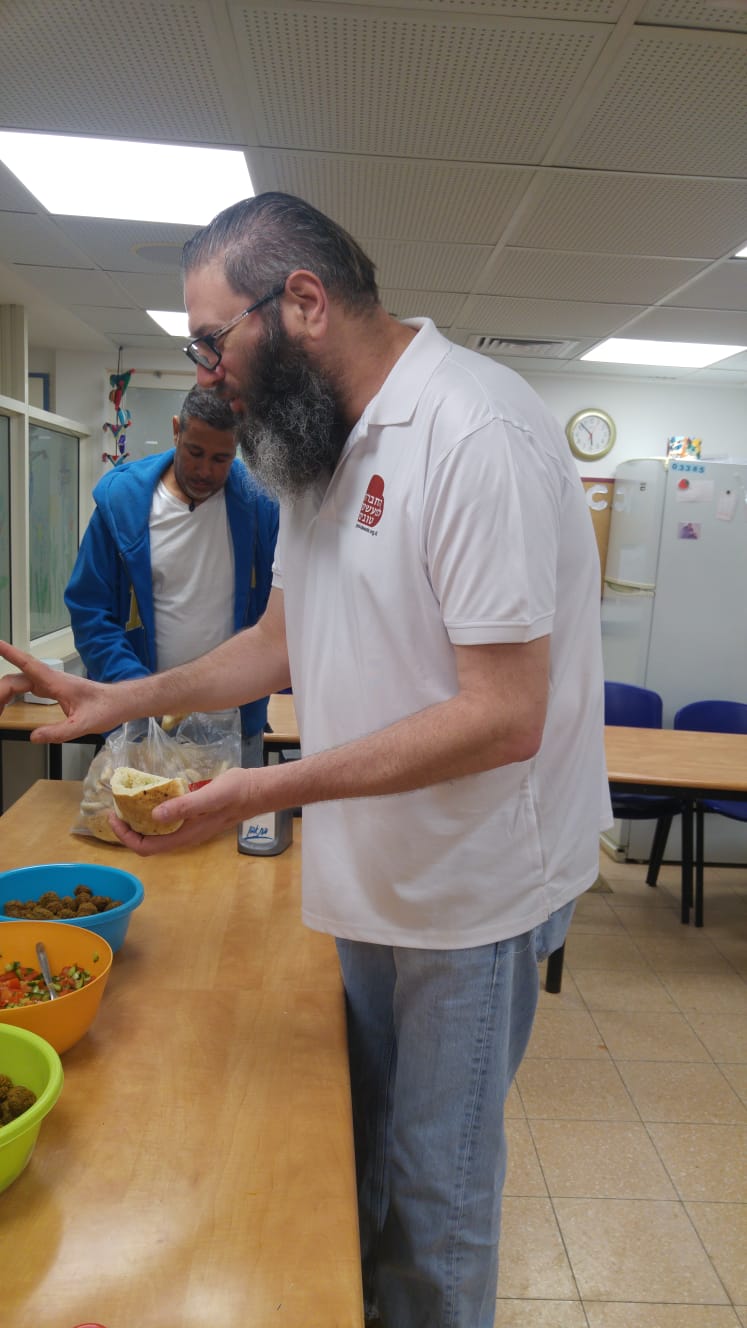 פלאפל במח' הילדים במרכז לבריאות הנפש