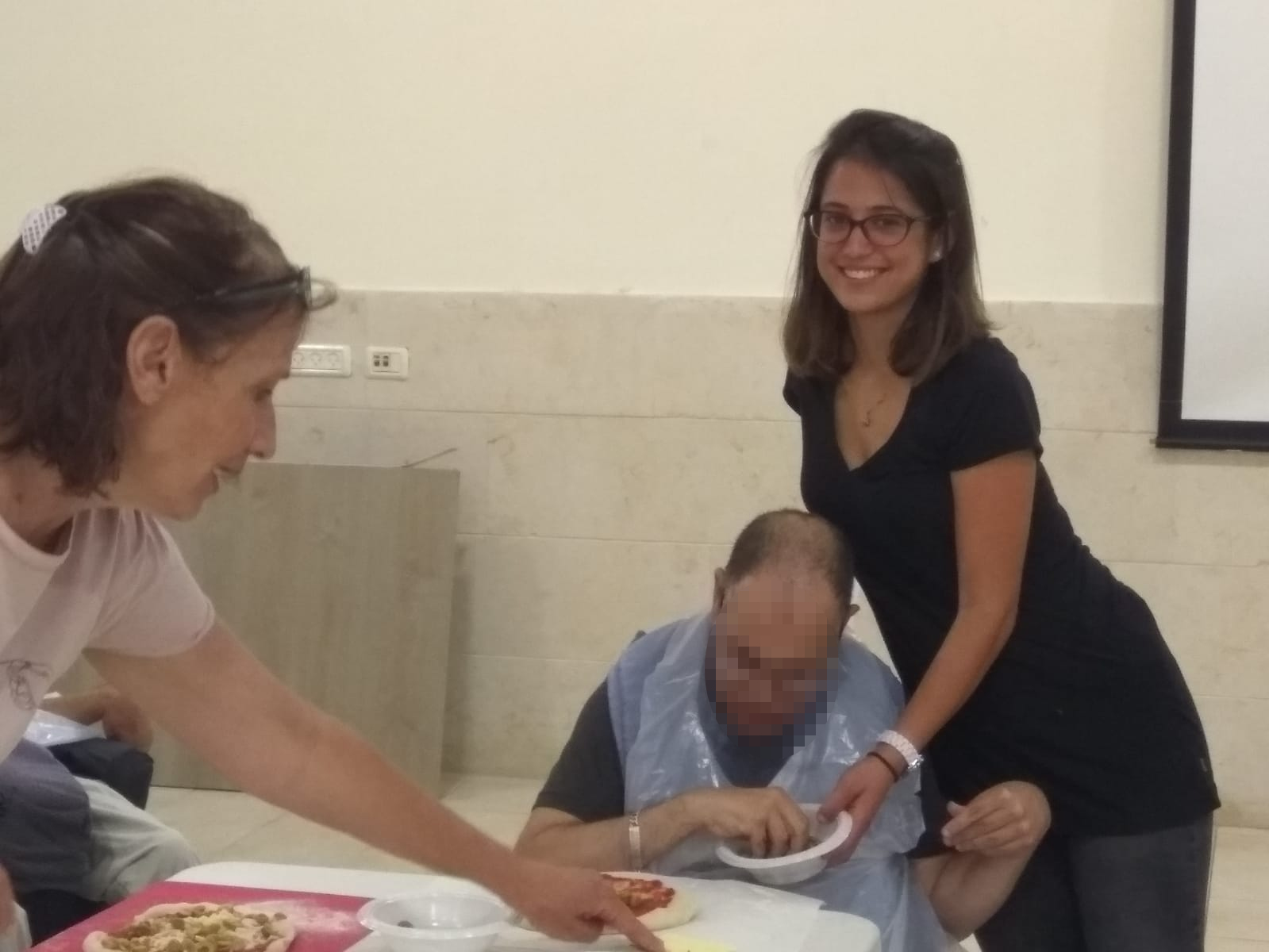 סדנת פיצה בבית נועם - יום 1 מ-3