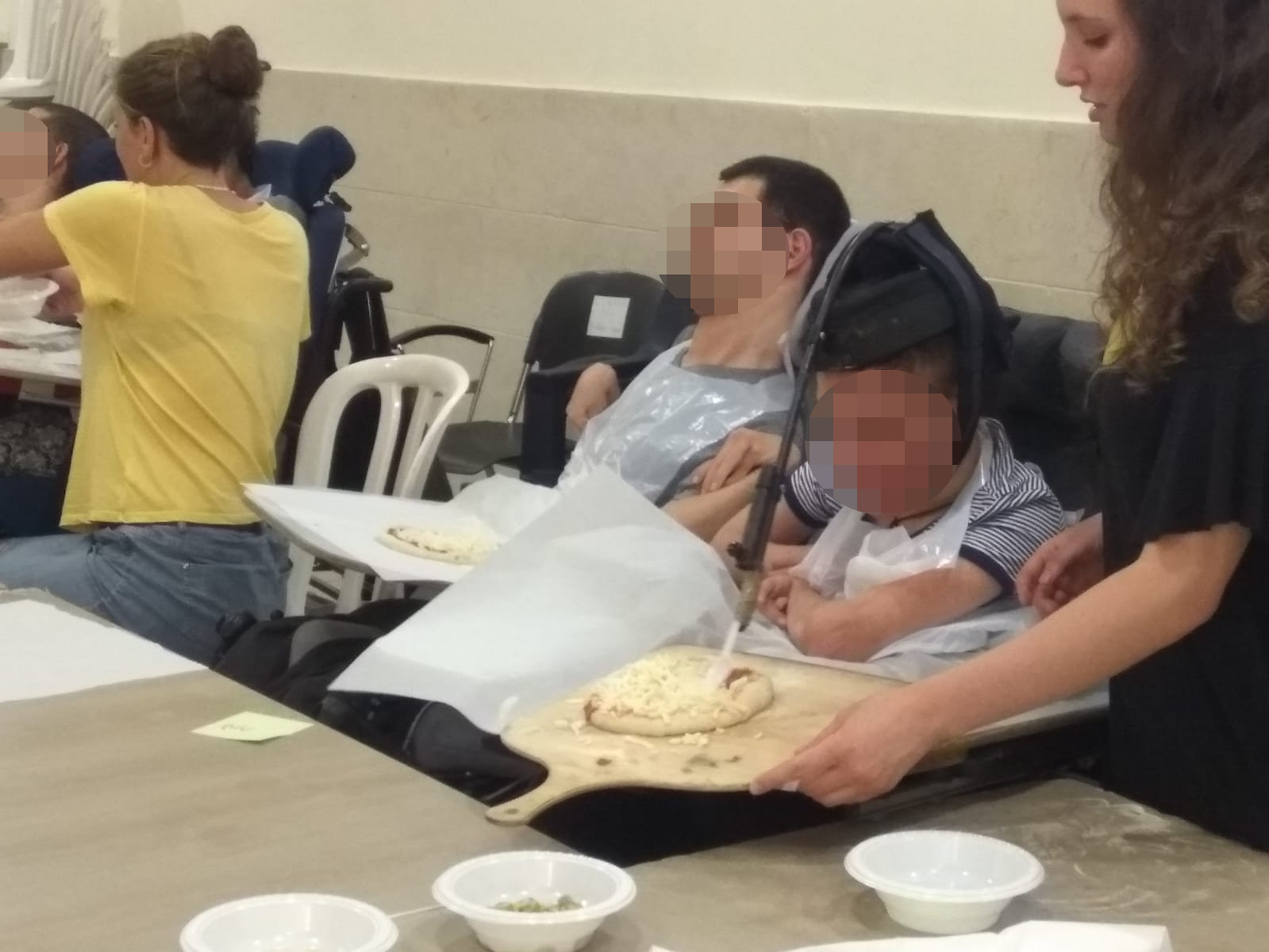 סדנת פיצה בבית נועם - יום 1 מ-3