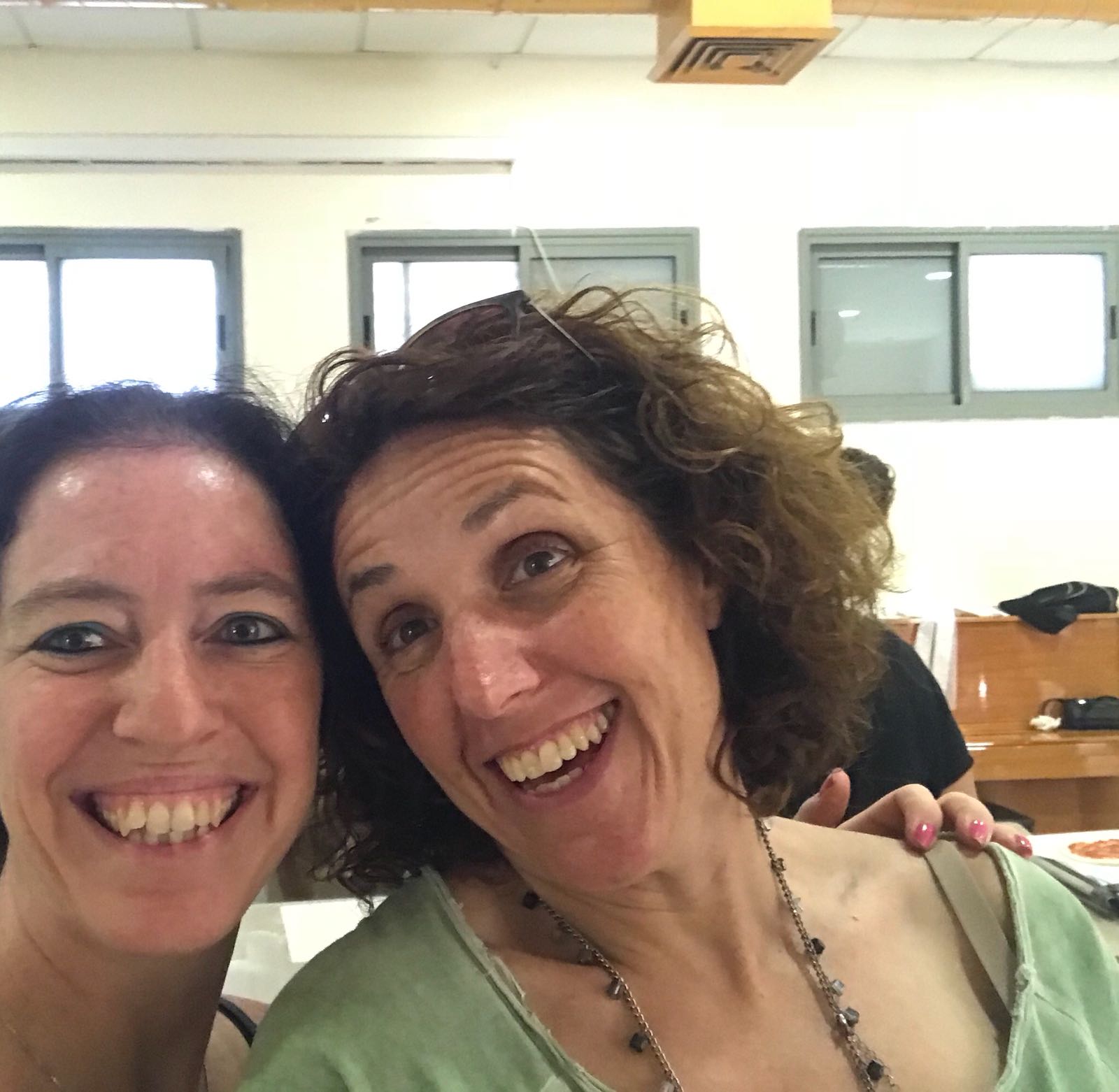 סדנת פיצה בבית נועם - יום 2 מ-3