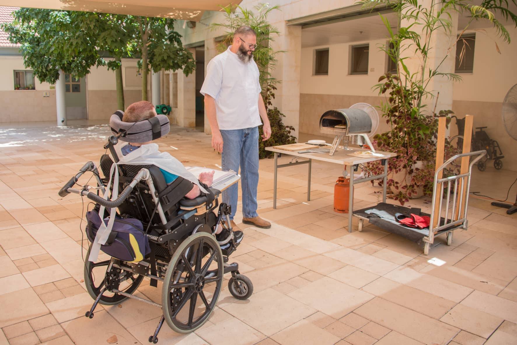 סדנת פיצה בבית נועם - יום 3 מ-3