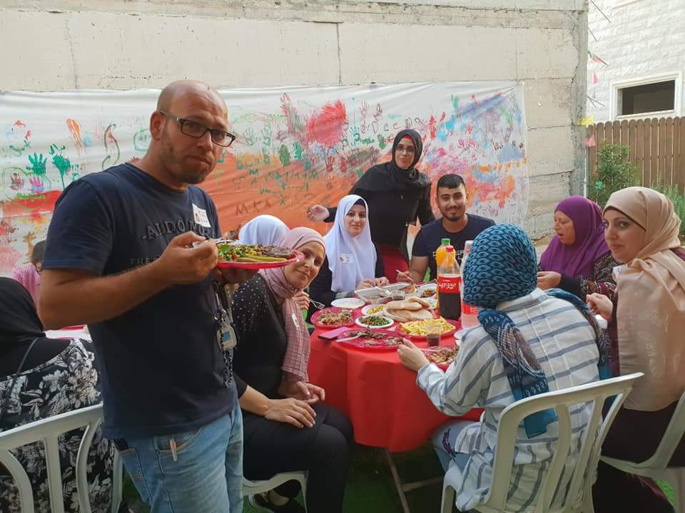 קרוב לבבות בין ילדים בעלי מוגבלויות