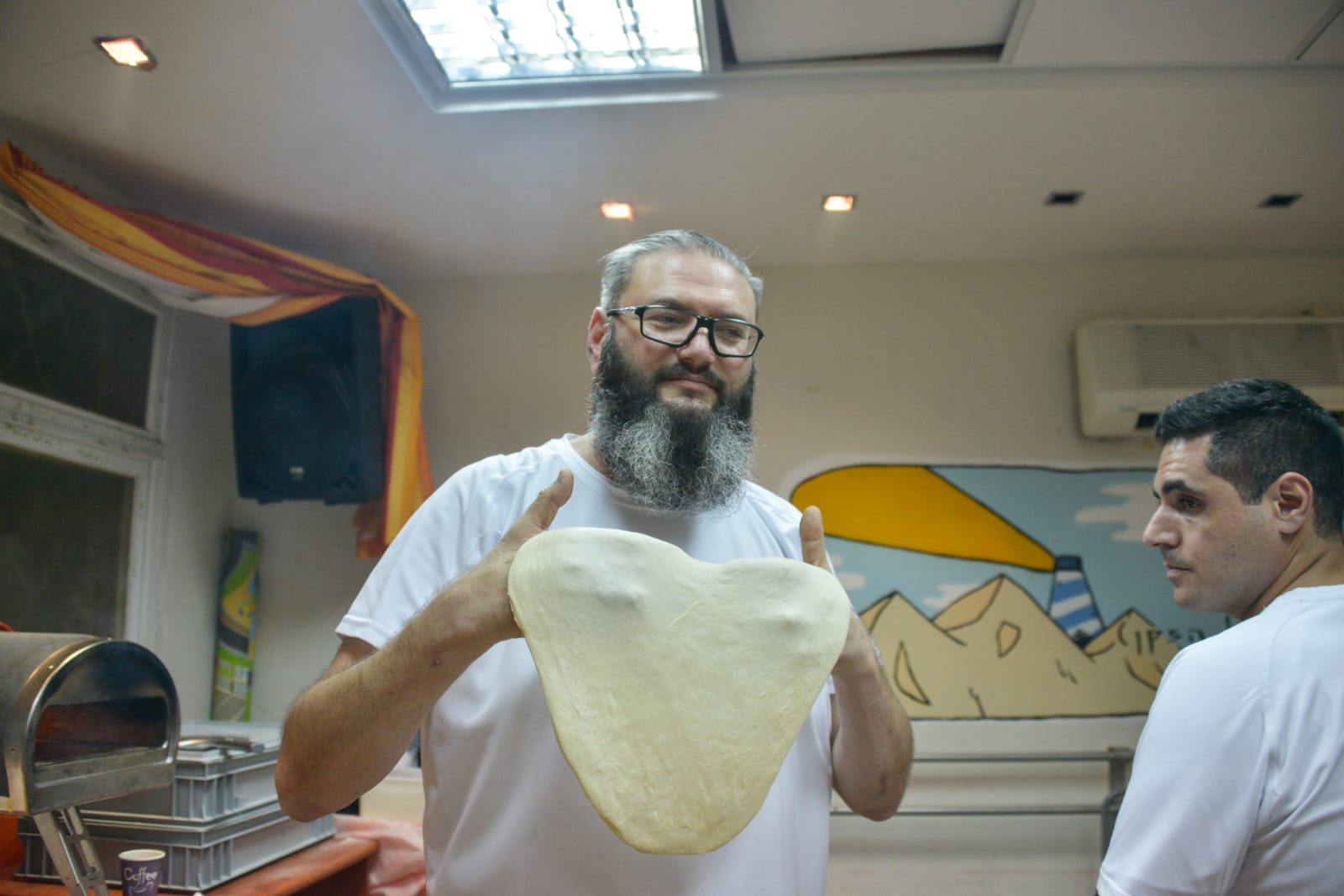 סדנת פיצה במרכז לנוער בסיכון