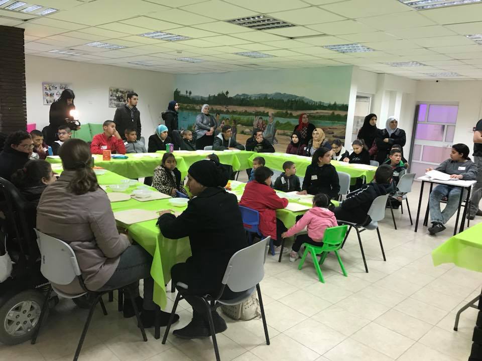 סדנת פיצה במרכז לשילוב בעלי מוגבלויות