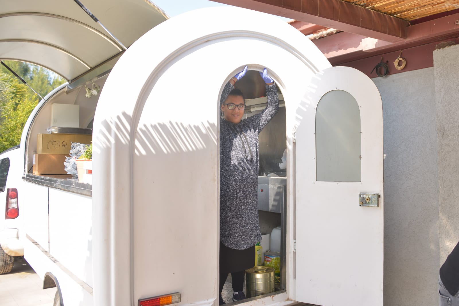 ארוחת המבורגרים במכללה לכישורי חיים