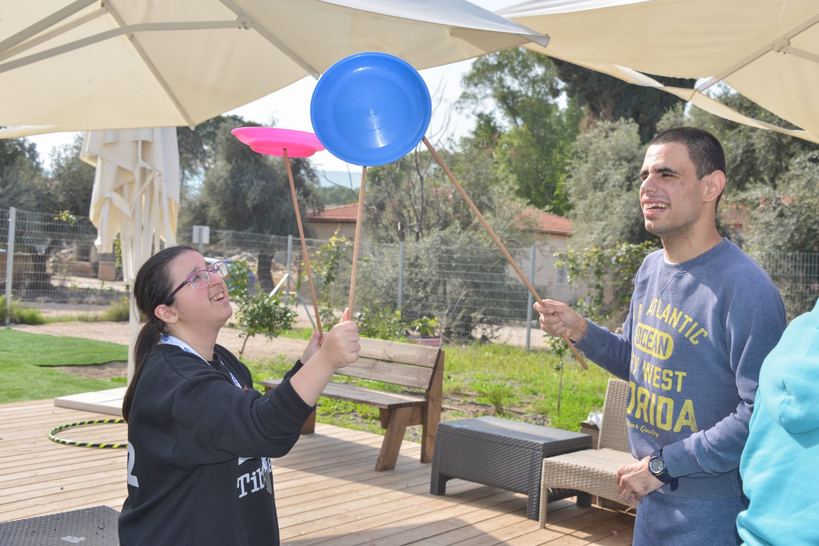 ארוחת המבורגרים במכללה לכישורי חיים