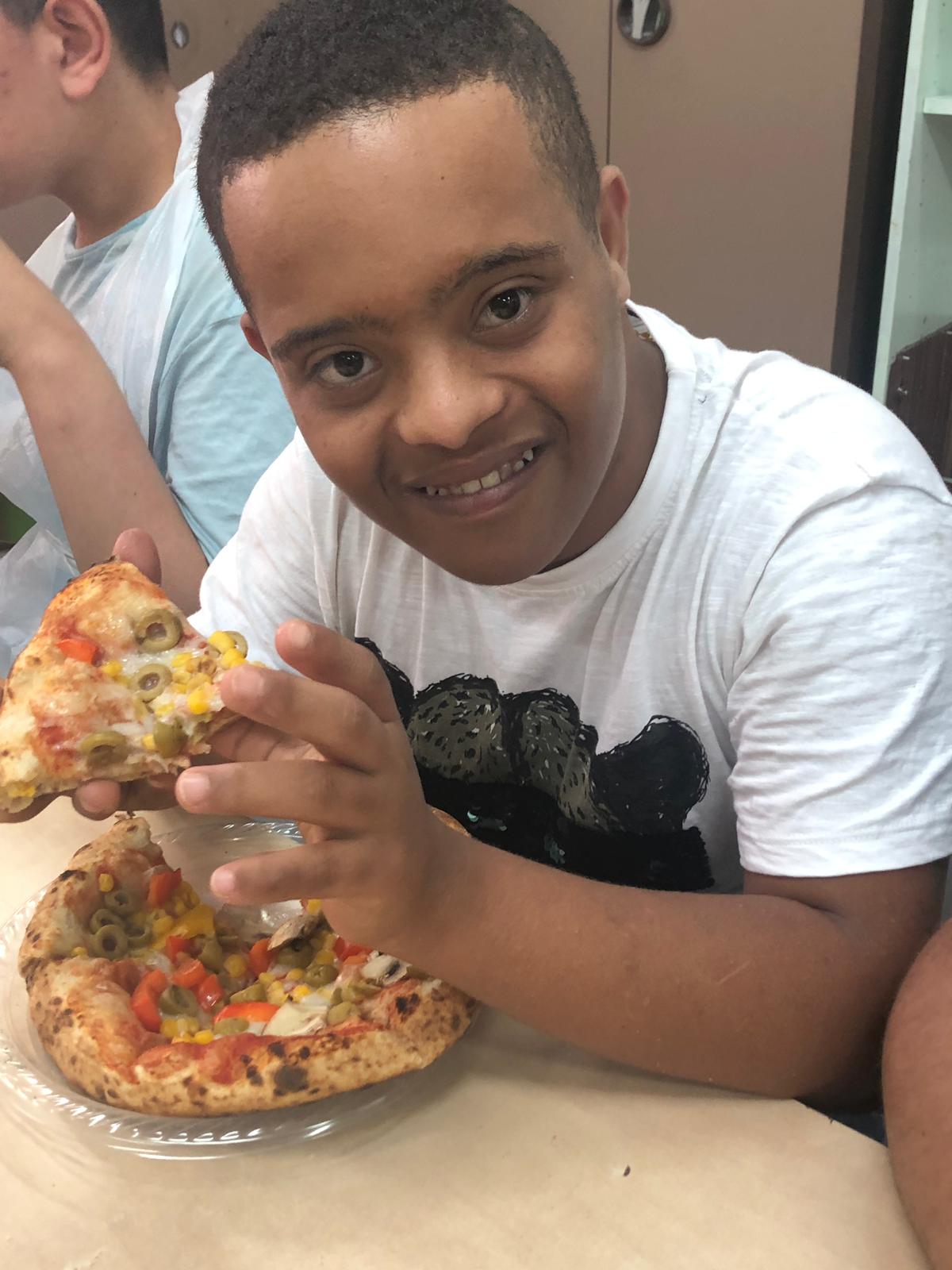 סדנת פיצה עם ילדי א"קים רמלה