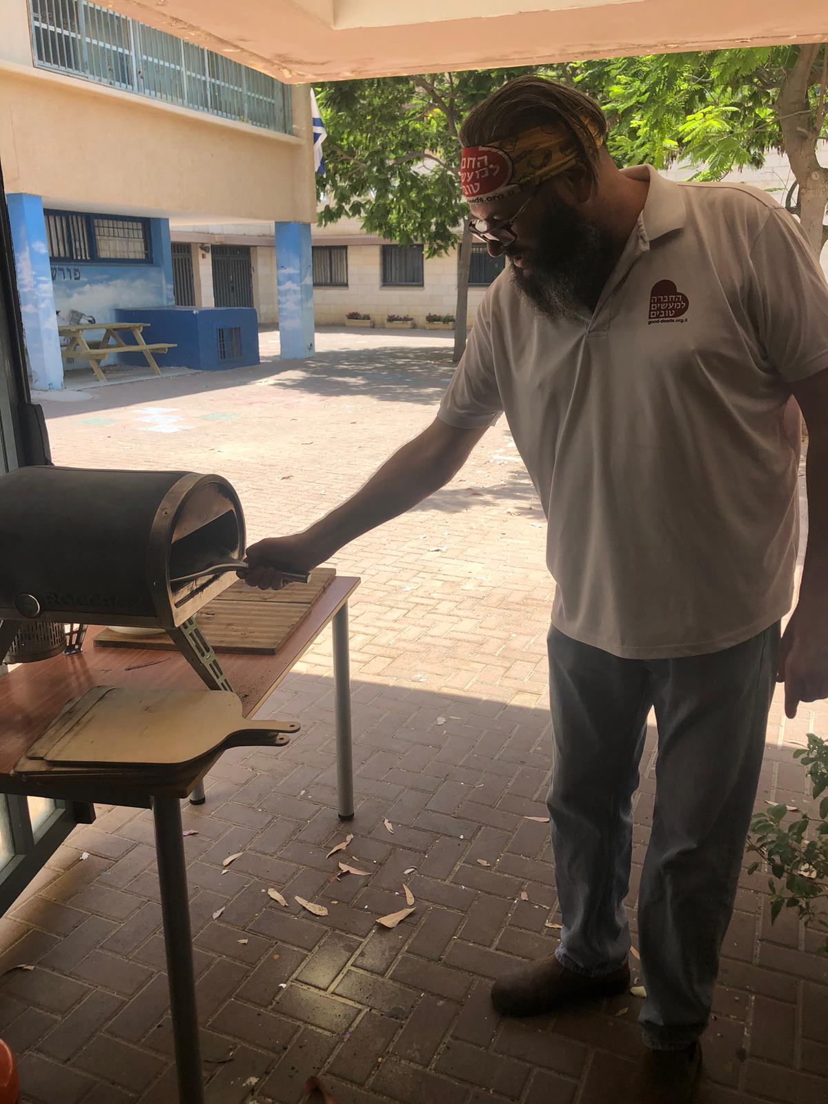 סדנת פיצה עם ילדי א"קים רמלה