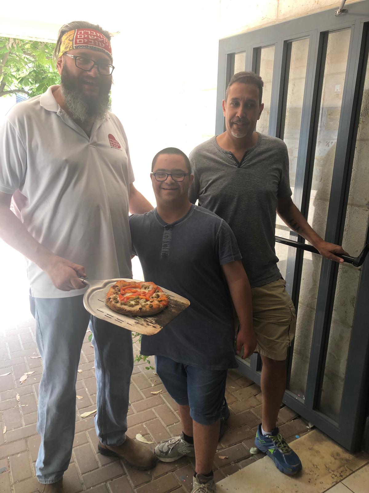 סדנת פיצה עם ילדי א"קים רמלה