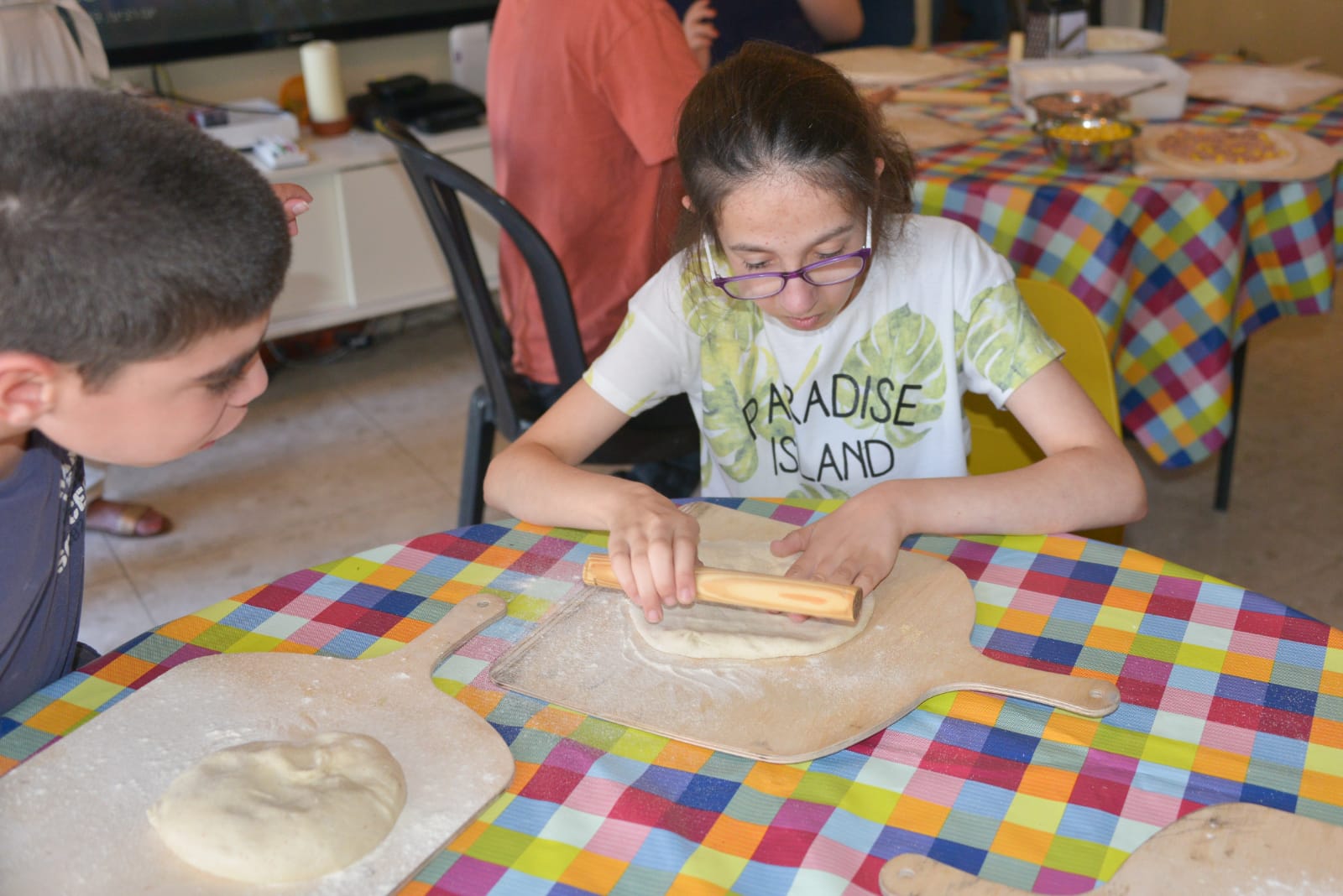 ילדי פרוייקט כפתור והשף צחי בוקששתר