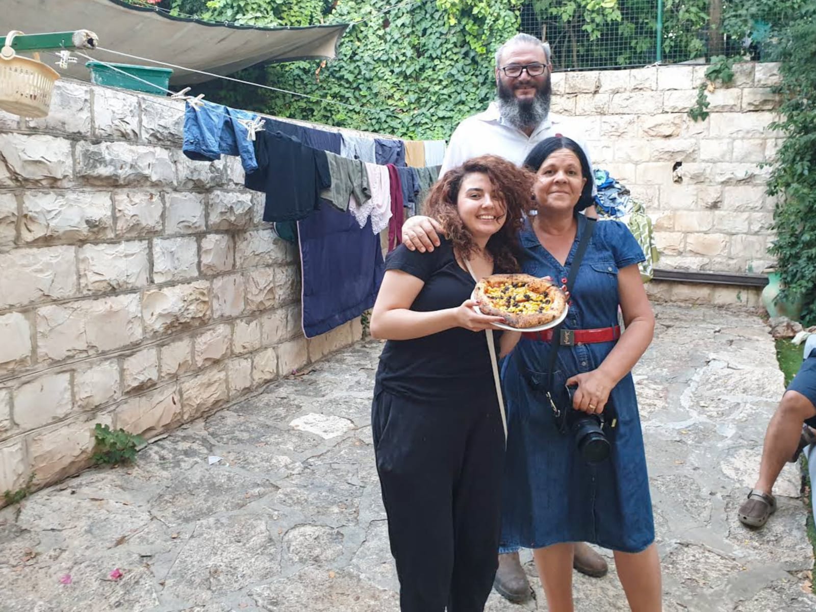 סדנת פיצה עם בוגרים אוטיסטים בבית אביב