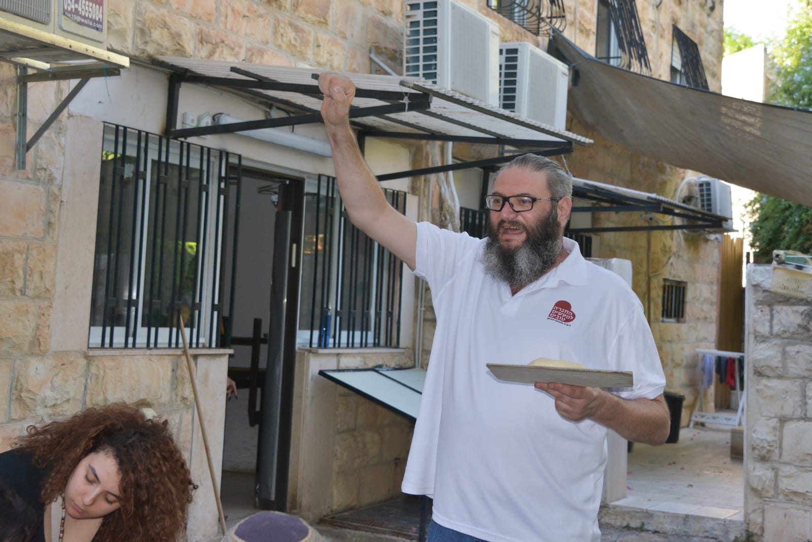 סדנת פיצה עם בוגרים אוטיסטים בבית אביב