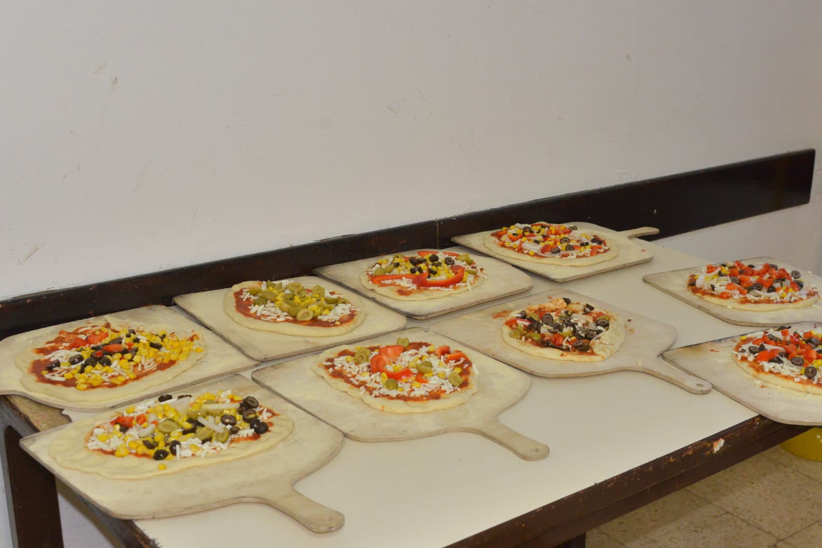 סדנת פיצה עם בוגרים אוטיסטים בבית אביב