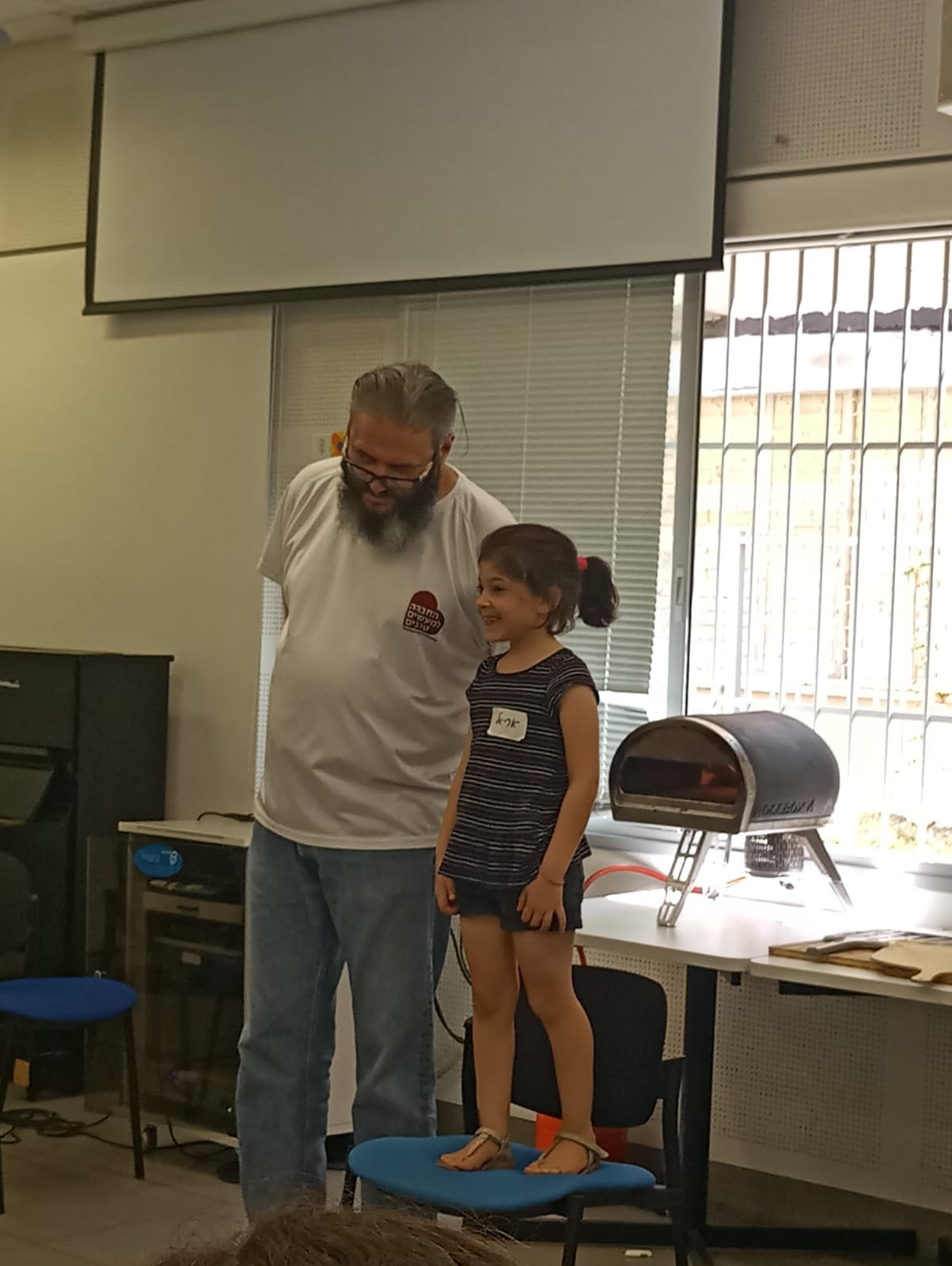 סדנת פיצה עם ילדים עיוורים בת"א