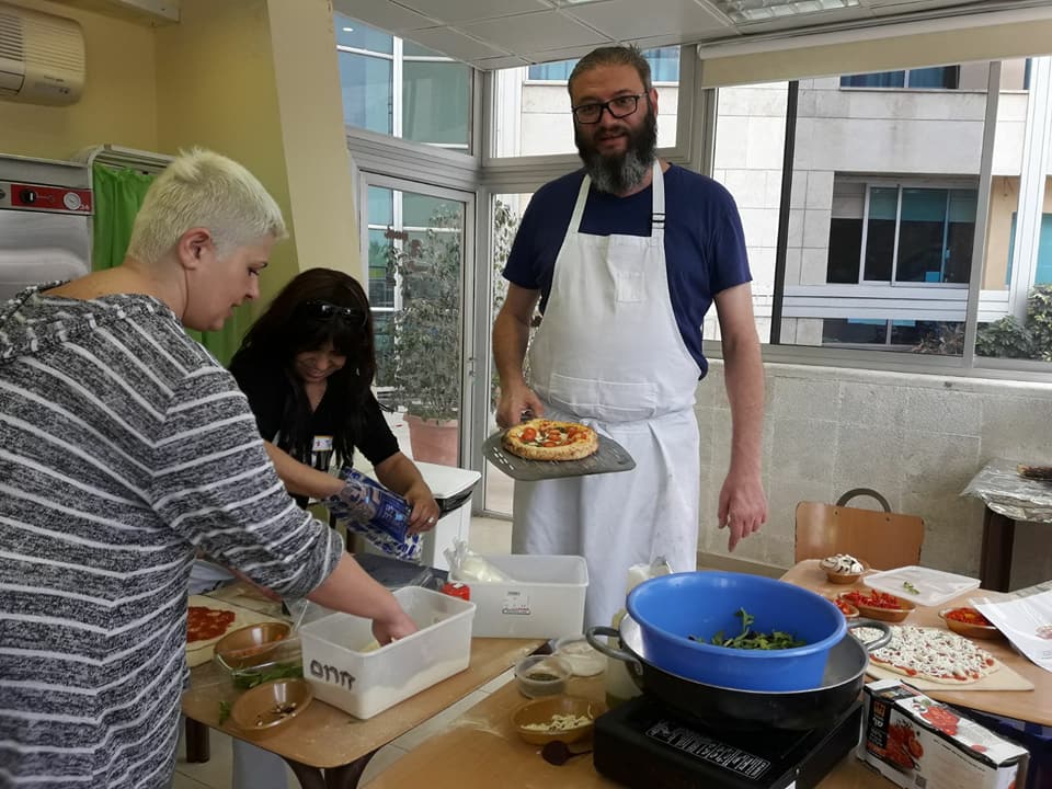 סדנת פיצה לחולות ומחלימות מסרטן