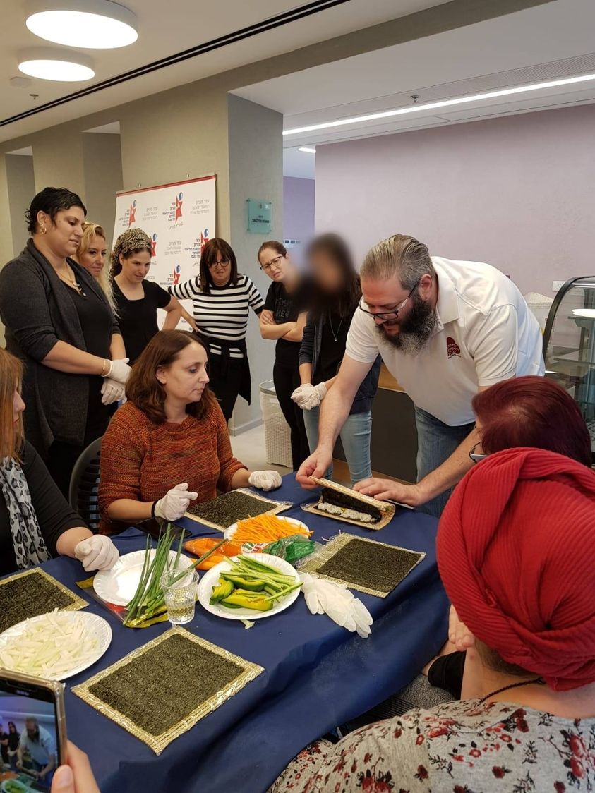 סדנת סושי עם חולות ומחלימות מסרטן