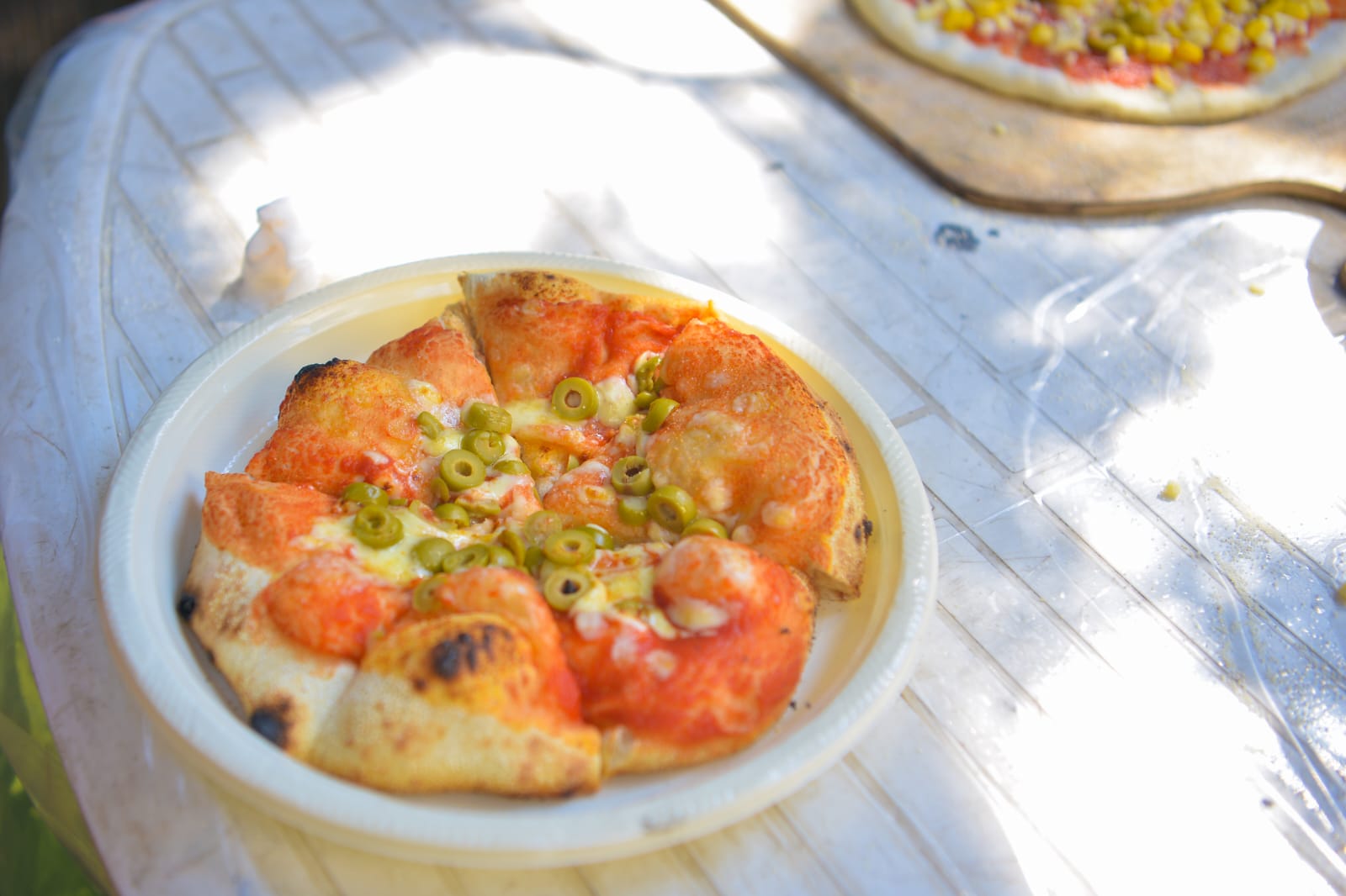 סדנת פיצה למתמודדים עם שילוב מוגבלויות: עיוורון, מוגבלות שכלית ופיזית ולקויות תקשורת.