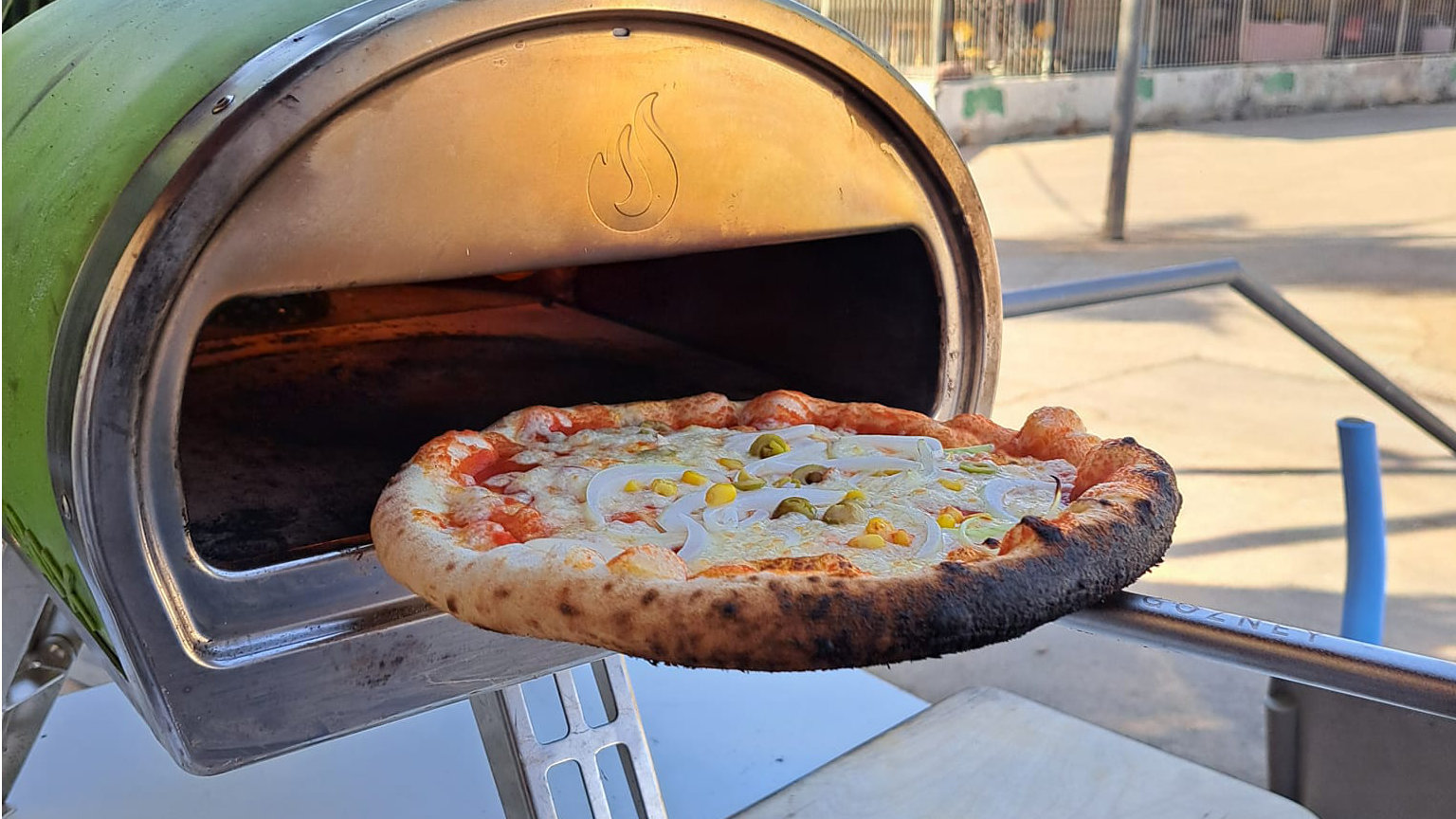 סדנת פיצה עם מבוגרים על הרצף האוטיסטי